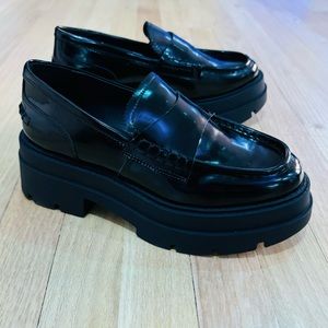 Steve Madden Gaven Black Leather Platform Loafer
